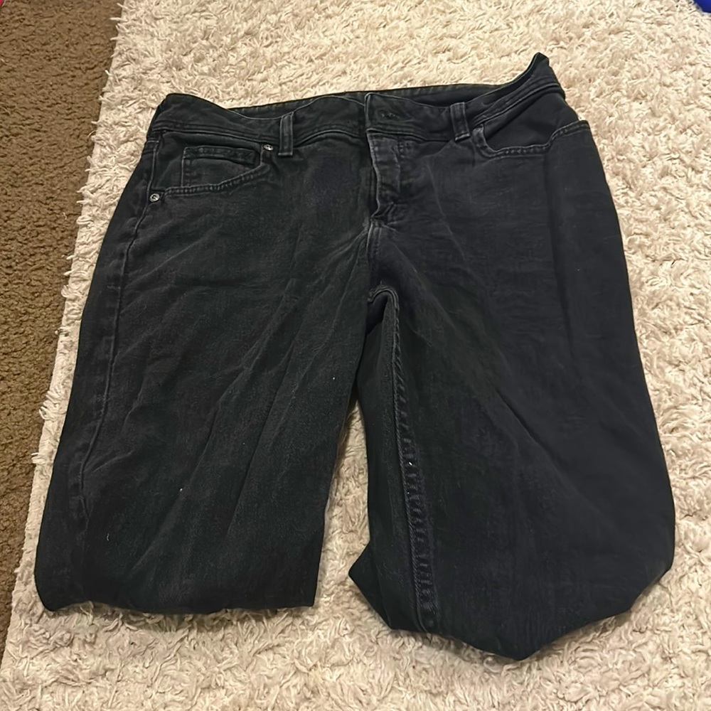 Black straight leg/boyfriend